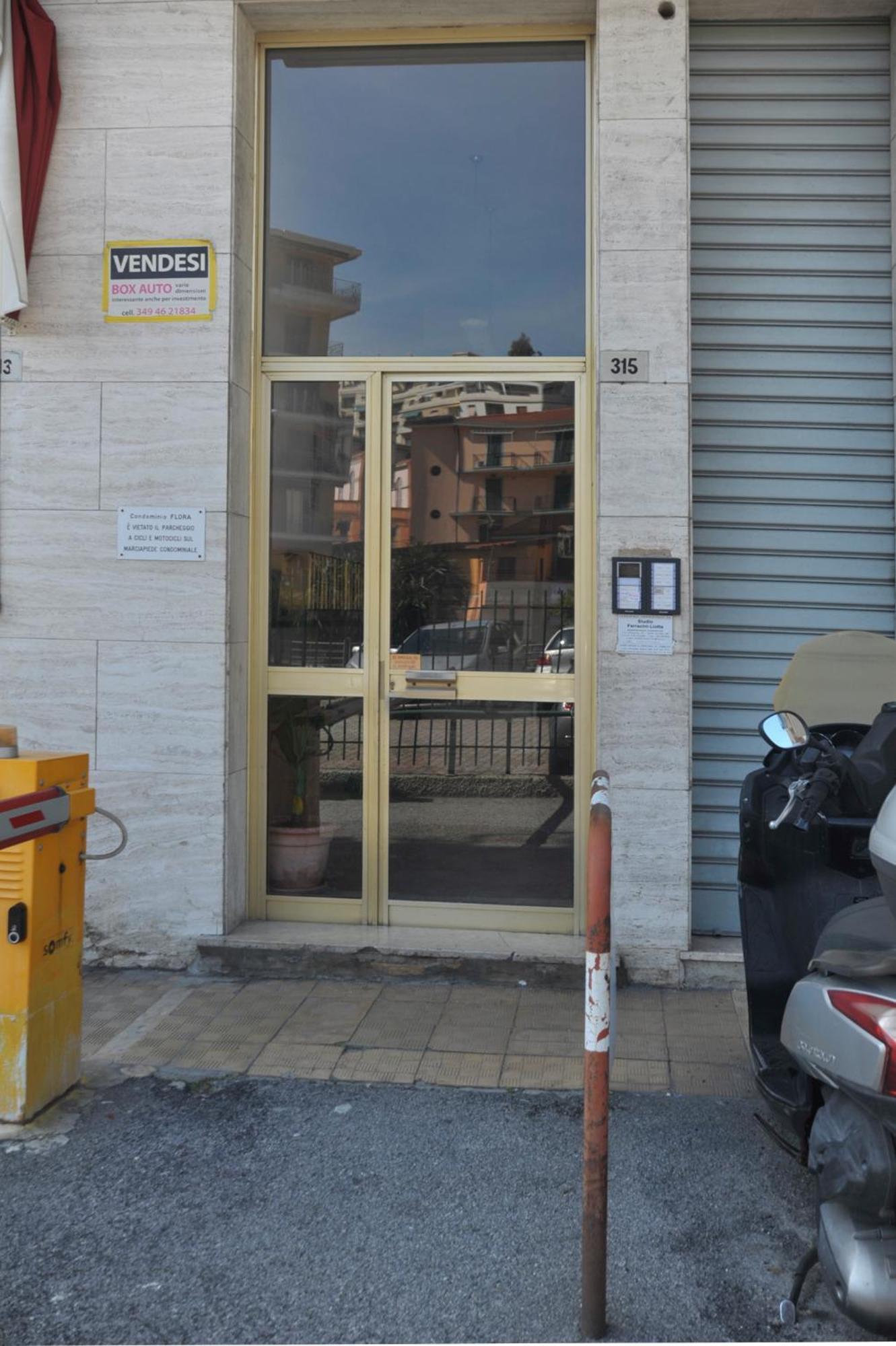 Апартаменти Casa Carina Centro Citta Con Garage Privato Санремо Екстер'єр фото