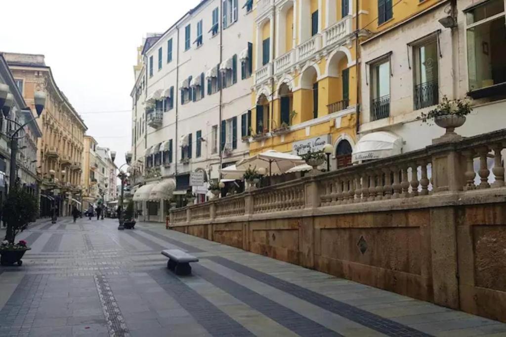 Апартаменти Casa Carina Centro Citta Con Garage Privato Санремо Екстер'єр фото